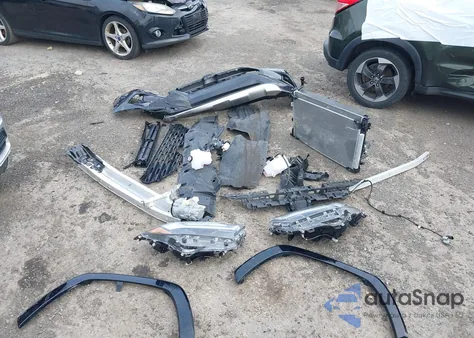 2024 Toyota Rav4 Hybrid Se z USA, uszkodzony, nr VIN JTM16RFV0RD118873